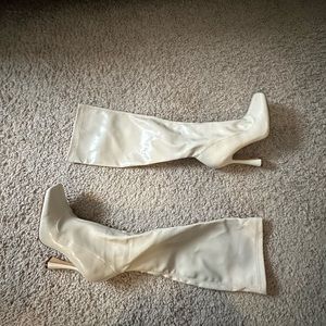 Thigh knee-high heel boots